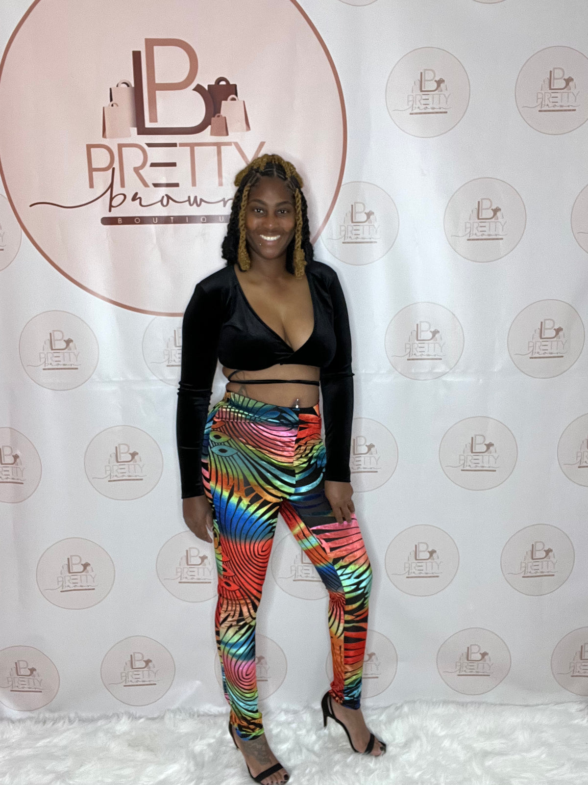 Keep it cute and comfy in this 2-piece set!

-Soft &amp; stretchy fit
-Long-sleeve crop top
-High-waist leggings