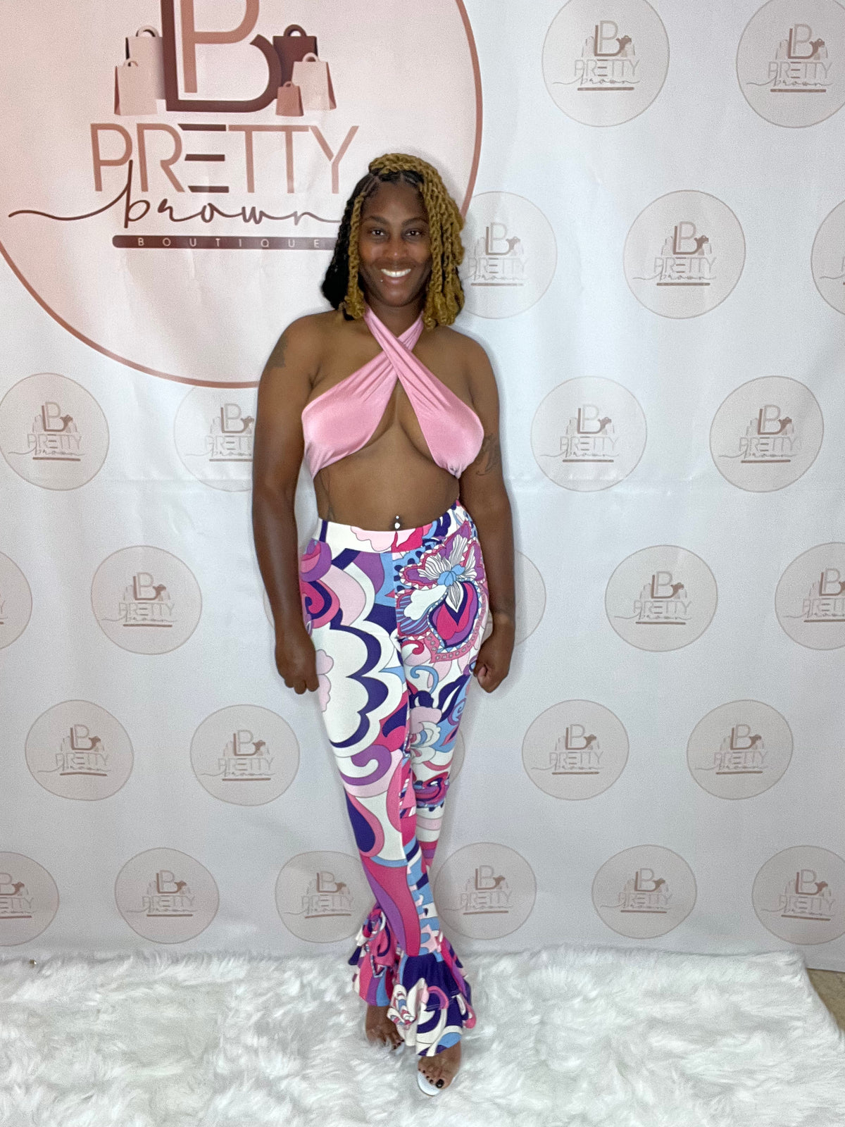 The Cross Wrapped Pink Set is perfect for a day-to-night look! Featuring a cross-wrapped pink bra and abstract sexy pattern, this two-piece set is made from stretchy material for a super comfortable fit. Whether you’re heading to a daytime outing or hitting the club or lounge, this set has you covered.

Cross-wrapped pink bra
Abstract sexy pattern
Stretchy & comfortable material
Perfect for day or night